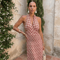 Abito Elegante con Design a Spalle Scoperte